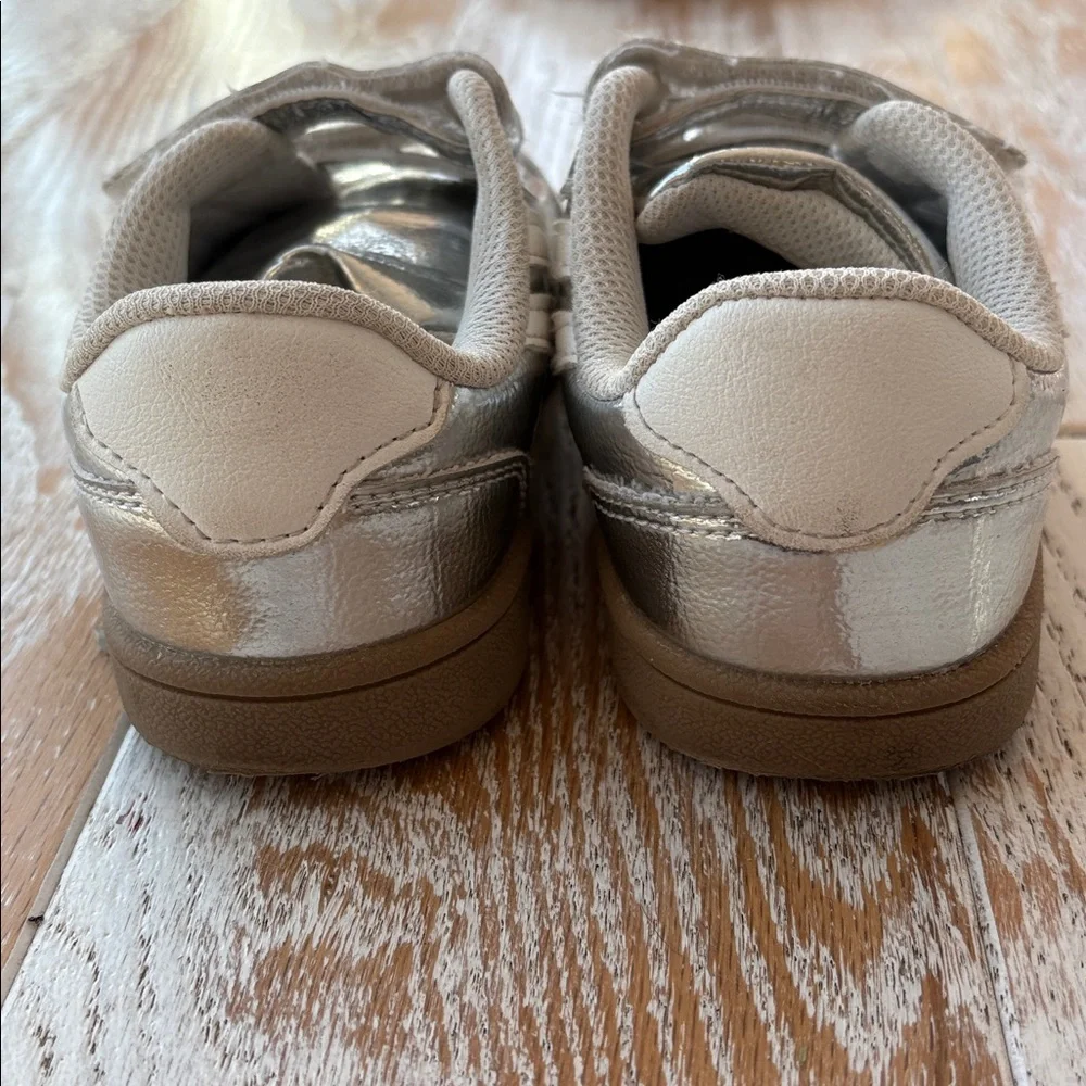 Fabulous Silver Trainers - Picture 3 of 3